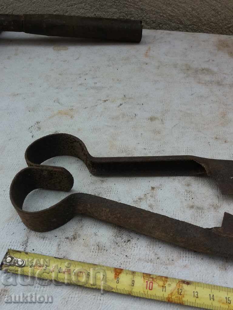 Auction STAR HORSES HANDLE FOR SHEEPING THE SHEEP Auction STAR HORSES HANDLE FOR SHEEPING THE SHEEP