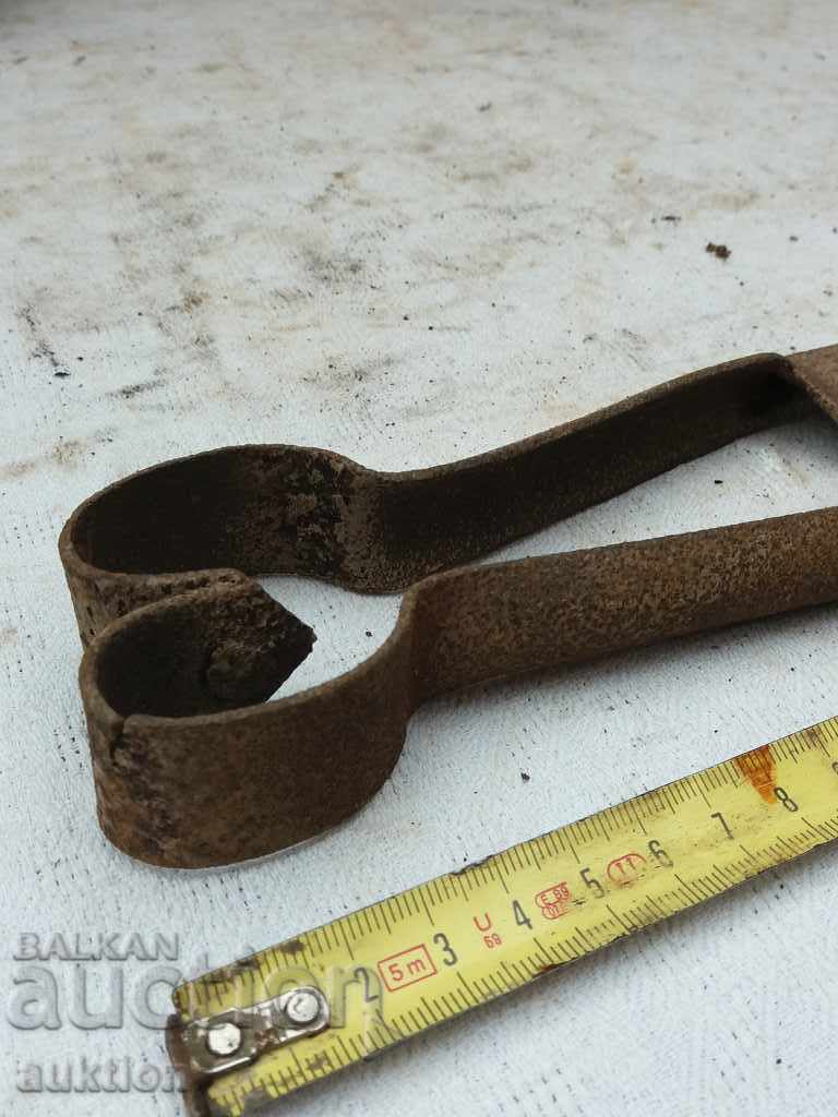 STAR HORSES HANDLE FOR SHEEPING THE SHEEP with price 2.99 BGN | € 1.53 STAR HORSES HANDLE FOR SHEEPING THE SHEEP with price 2.99 BGN | € 1.53