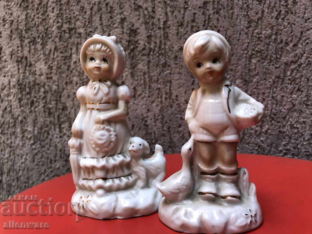 Porțelan Figuri-Lot cu preț 66.00 BGN | € 33.75 Porțelan Figuri-Lot cu preț 66.00 BGN | € 33.75