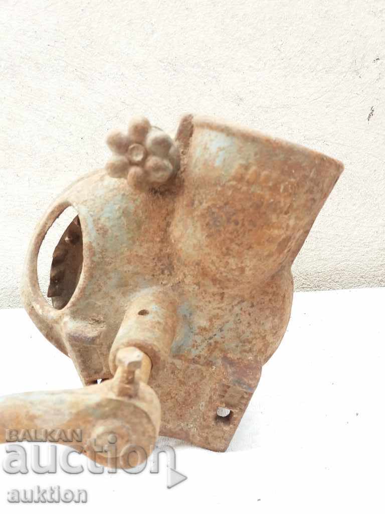 MASINA DE BEAUTY MAI PENTRU CURCAREA MUNCA COCKURUS MAM cu preț 16.99 BGN | € 8.69