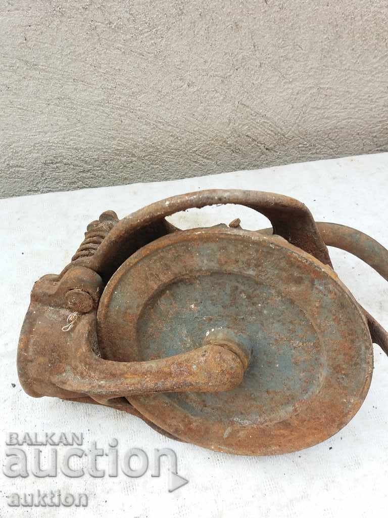 MASINA DE BEAUTY MAI PENTRU CURCAREA MUNCA COCKURUS MAM - 5