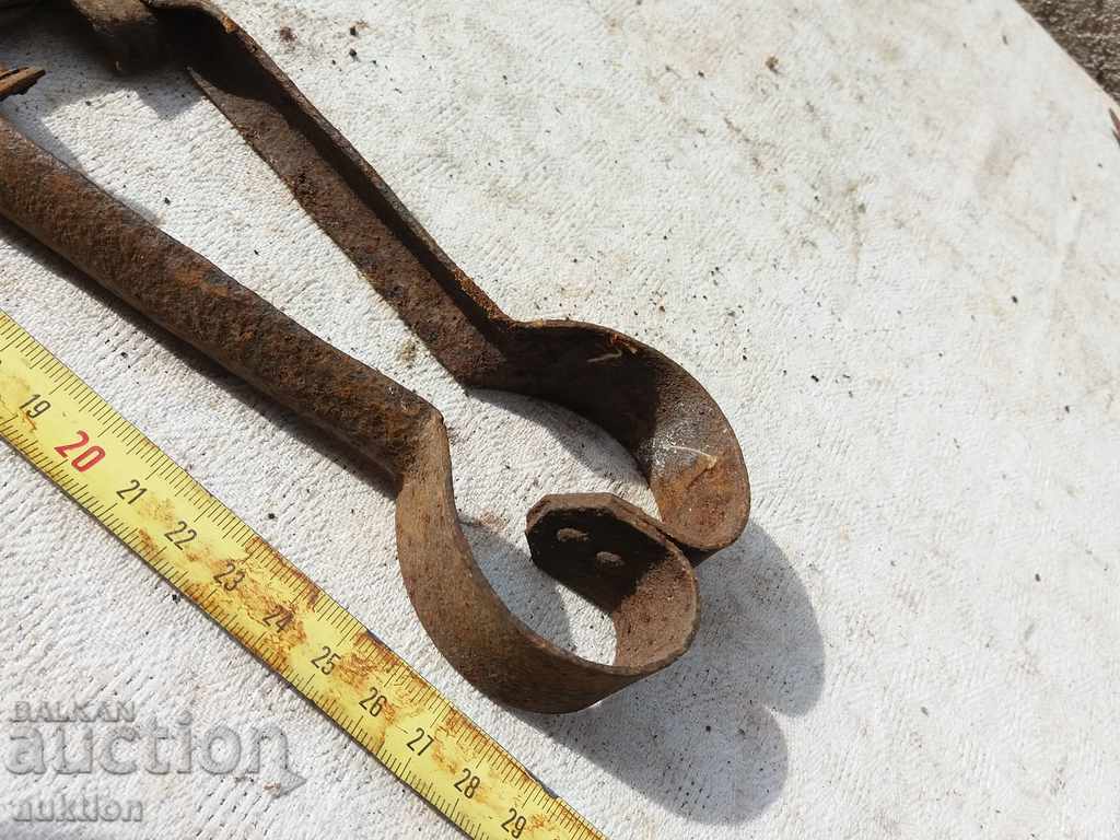 CURVED SHOES FOR SHOULDER CUTTING with price 2.69 BGN | € 1.38 CURVED SHOES FOR SHOULDER CUTTING with price 2.69 BGN | € 1.38