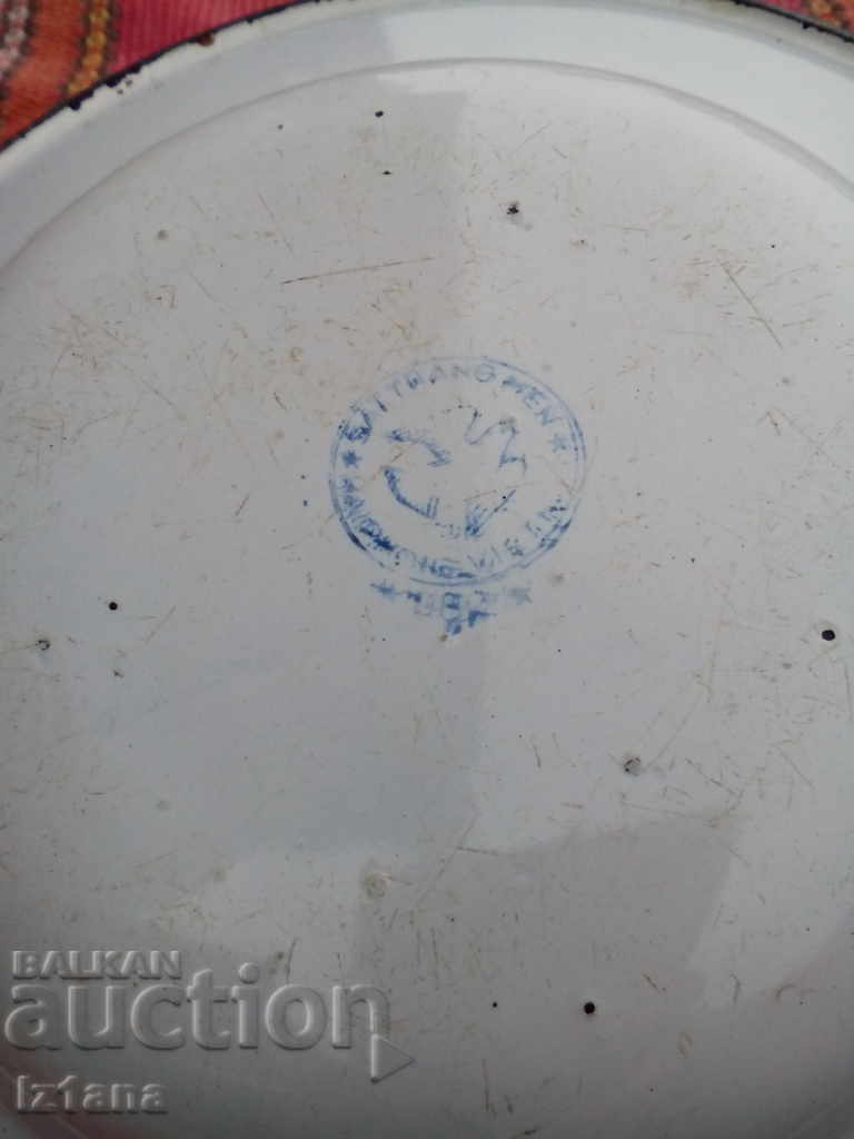 Delivery of Old enamel bowl Delivery of Old enamel bowl