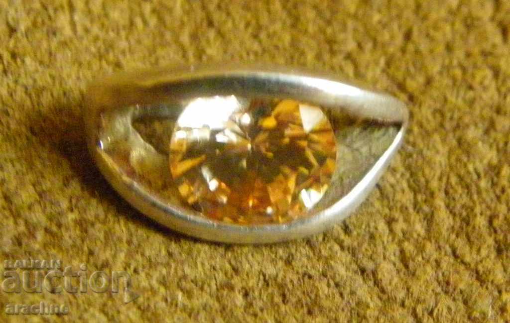 Pandantiv vechi din argint italian de morganite Pandantiv vechi din argint italian de morganite