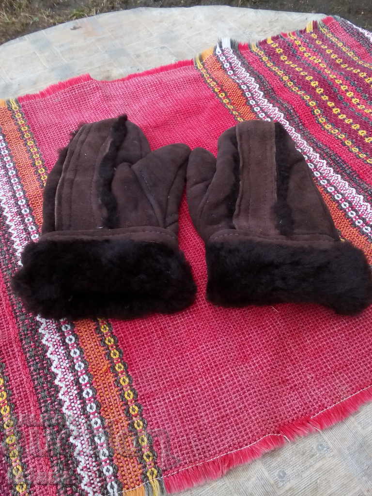 Old children's leather gloves
