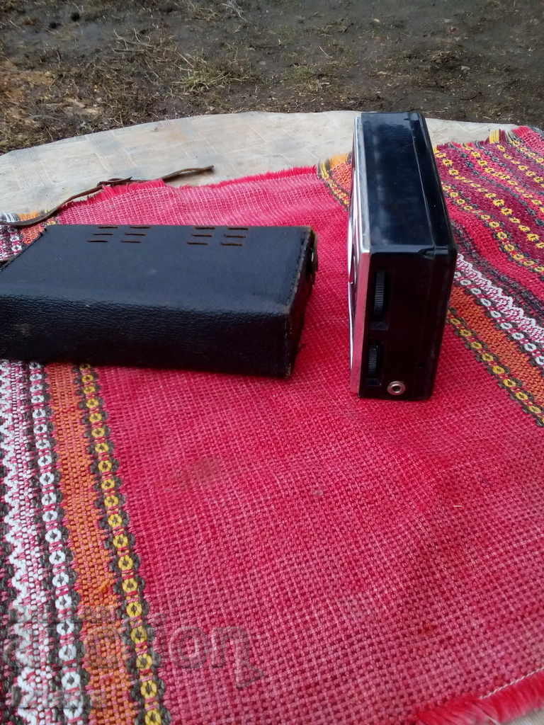 Old radio CAPTAIN - 5 Old radio CAPTAIN - 5