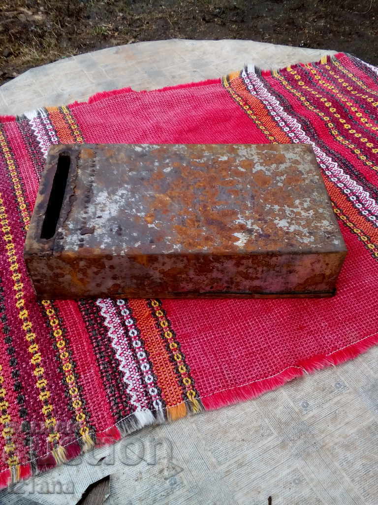 Ένα παλιό κυψέλη - 5 Ένα παλιό κυψέλη - 5