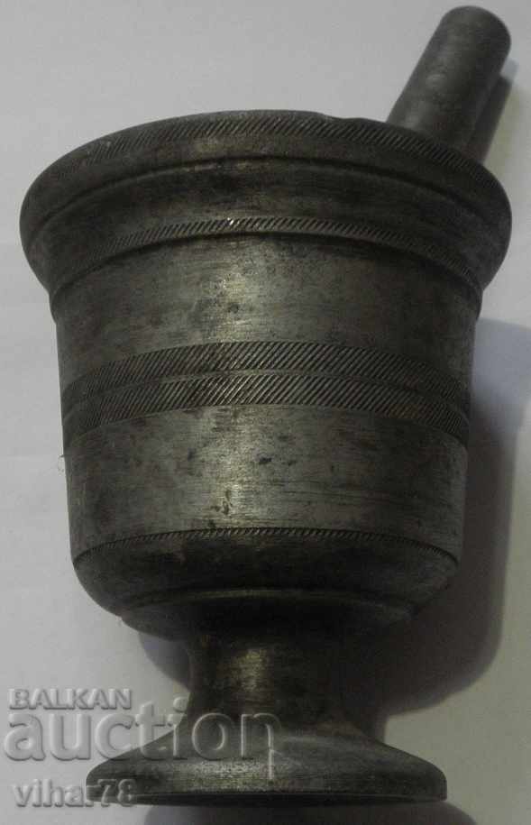 Licitație Mojar vechi din aluminiu, pistil, mojar