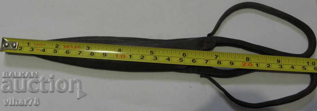 Auction Old scissors Auction Old scissors