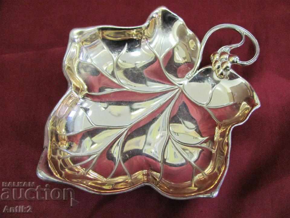 Old metal bowl, bonfire, WMF, marked with price 95.00 BGN | € 48.57 Old metal bowl, bonfire, WMF, marked with price 95.00 BGN | € 48.57