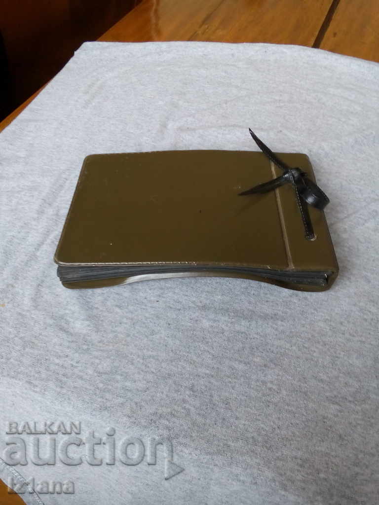 Auction Old album Auction Old album