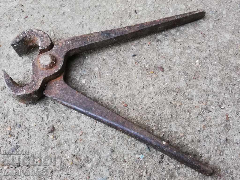Ancient primitive crumpled keretten pliers in the 20th century - 6 Ancient primitive crumpled keretten pliers in the 20th century - 6