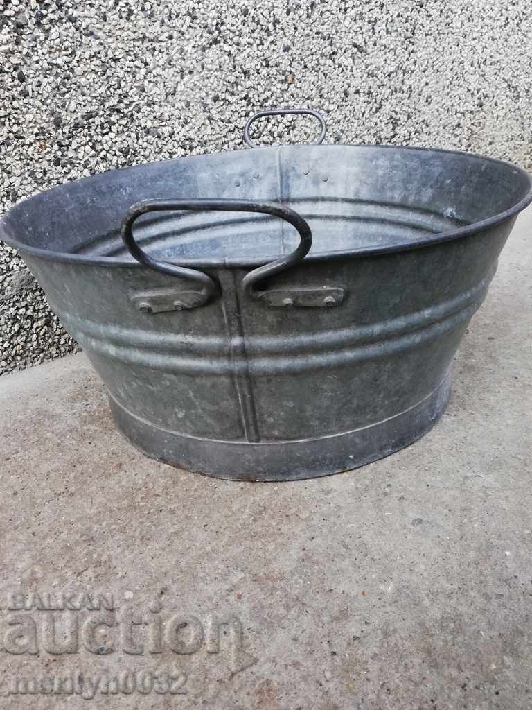 An old galvanized basin, a trough, a household pot with price 61.00 BGN | € 31.19