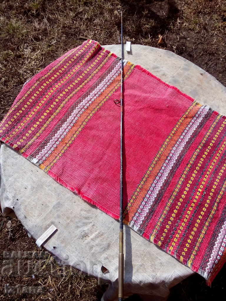 Стара въдица с цена 20.00 лв. | € 10.23 Стара въдица с цена 20.00 лв. | € 10.23