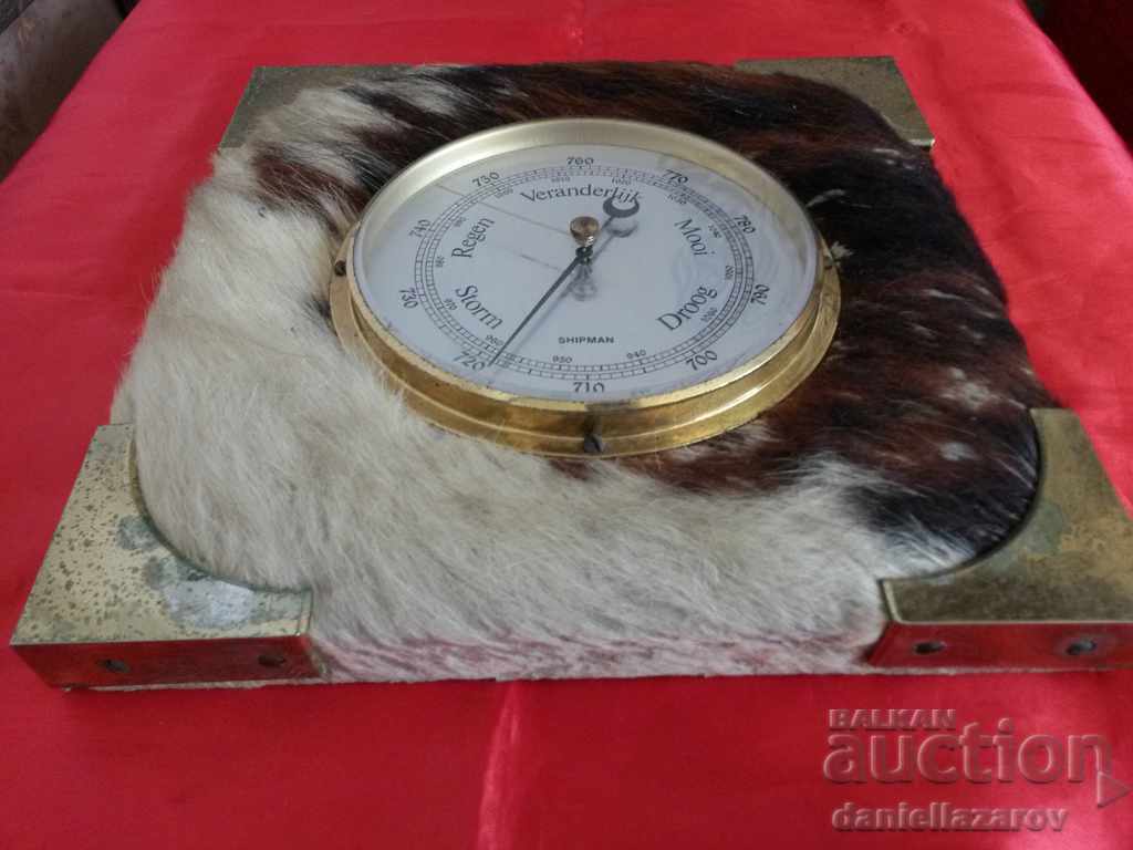 Rar BAROMETR german de perete cu blană de capră cu preț 65.00 BGN | € 33.23 Rar BAROMETR german de perete cu blană de capră cu preț 65.00 BGN | € 33.23