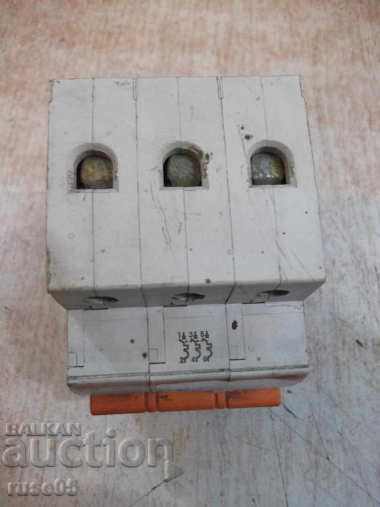 Circuit breaker "MERLIN GERIN - C50 - 6kA - 400V" - 6 Circuit breaker "MERLIN GERIN - C50 - 6kA - 400V" - 6