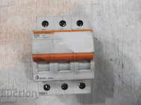 Circuit breaker "MERLIN GERIN - C50 - 6kA - 400V"