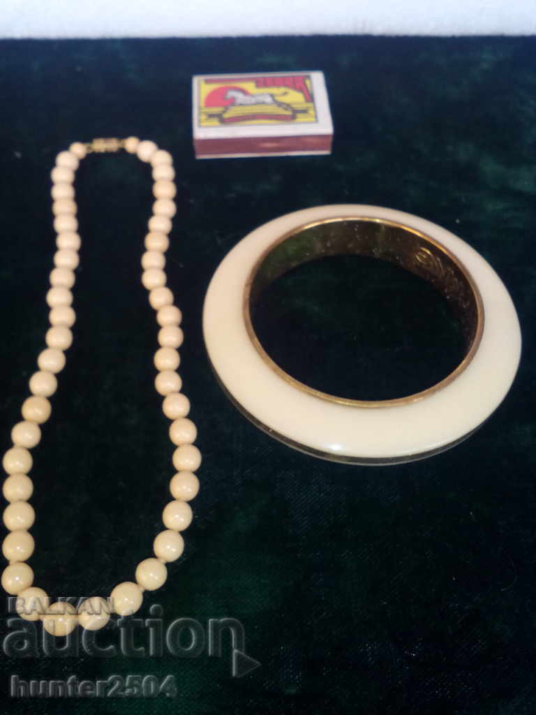 Bracelet and necklace "Mango- MNG" Australia, internal diam. 70mm.