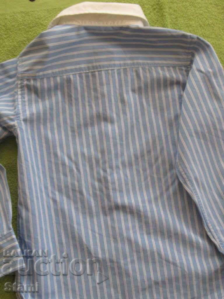 Blue long-sleeved shirt for a boy H&M size 122 - 5 Blue long-sleeved shirt for a boy H&M size 122 - 5