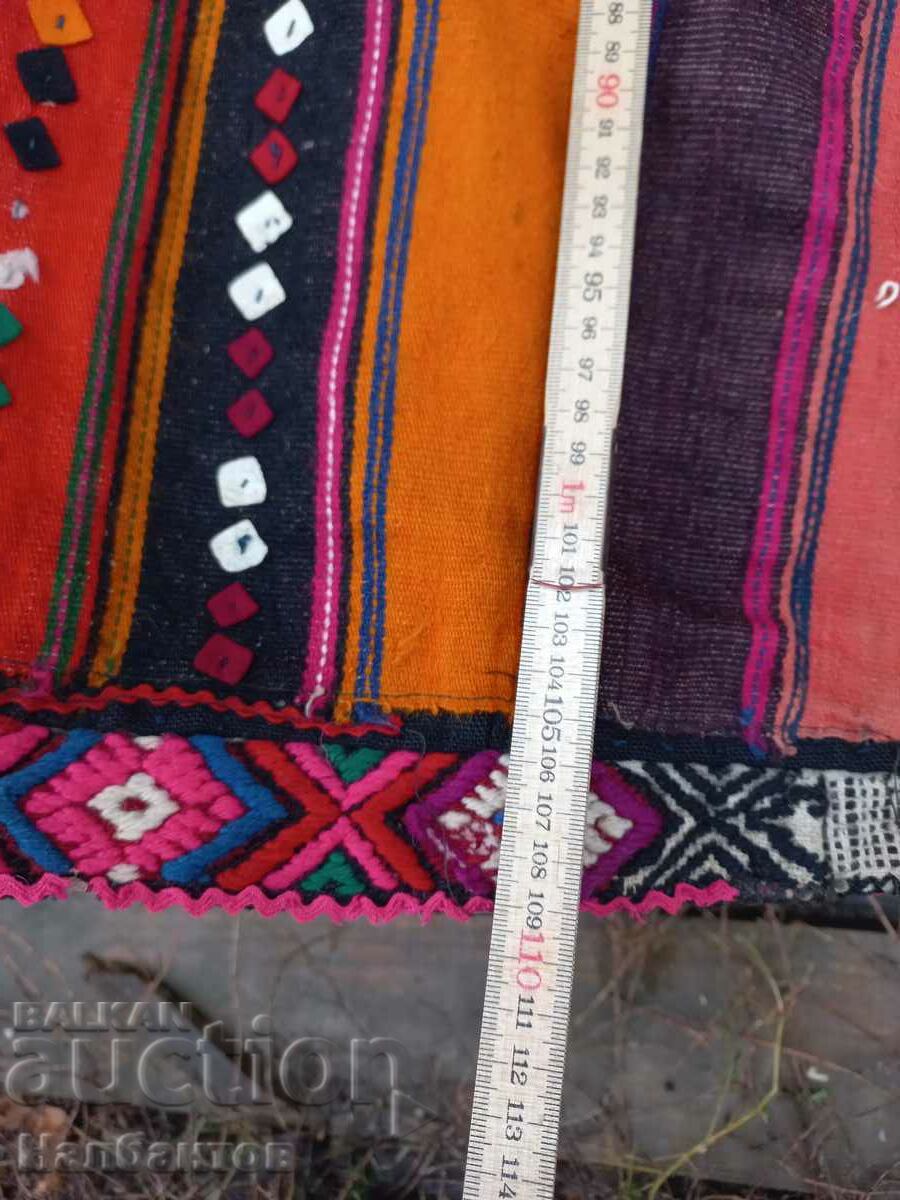 Auction  OLD THRACIAN SUKMAN WEAR