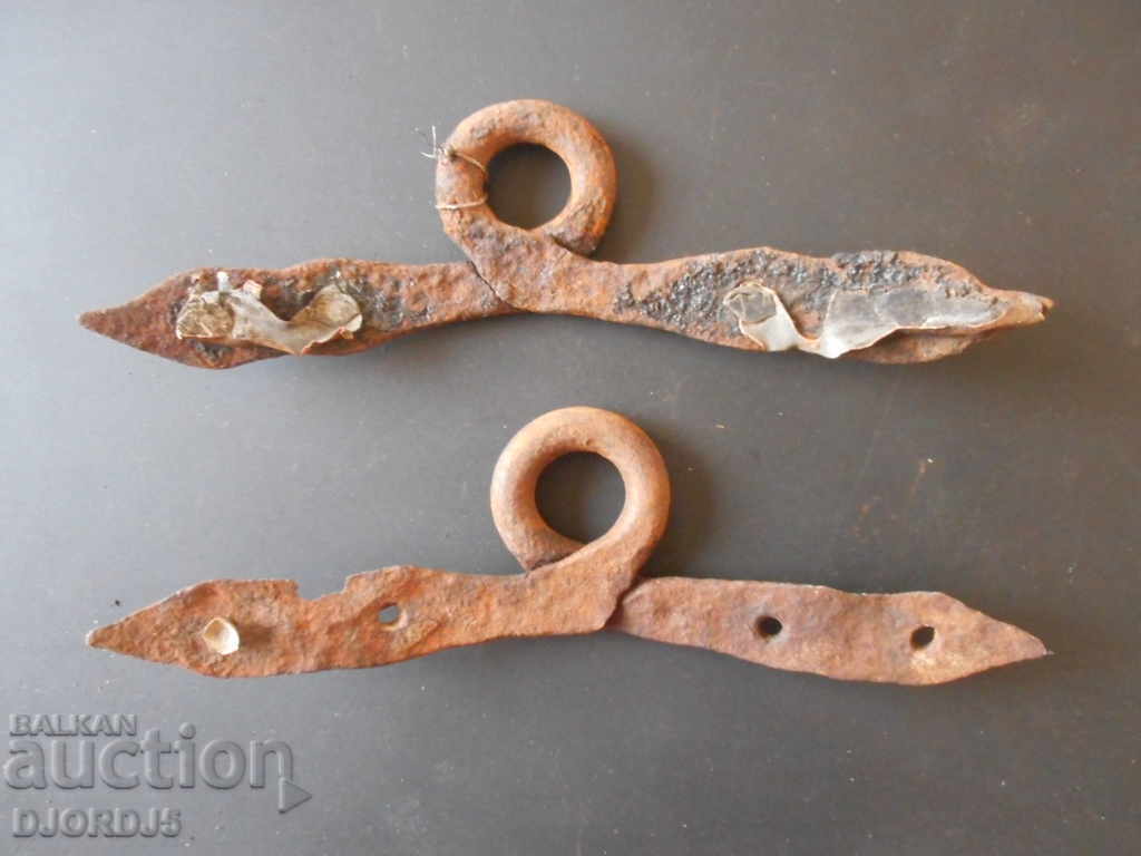 Old forged honeycomb hinges with price 6.00 BGN | € 3.07 Old forged honeycomb hinges with price 6.00 BGN | € 3.07