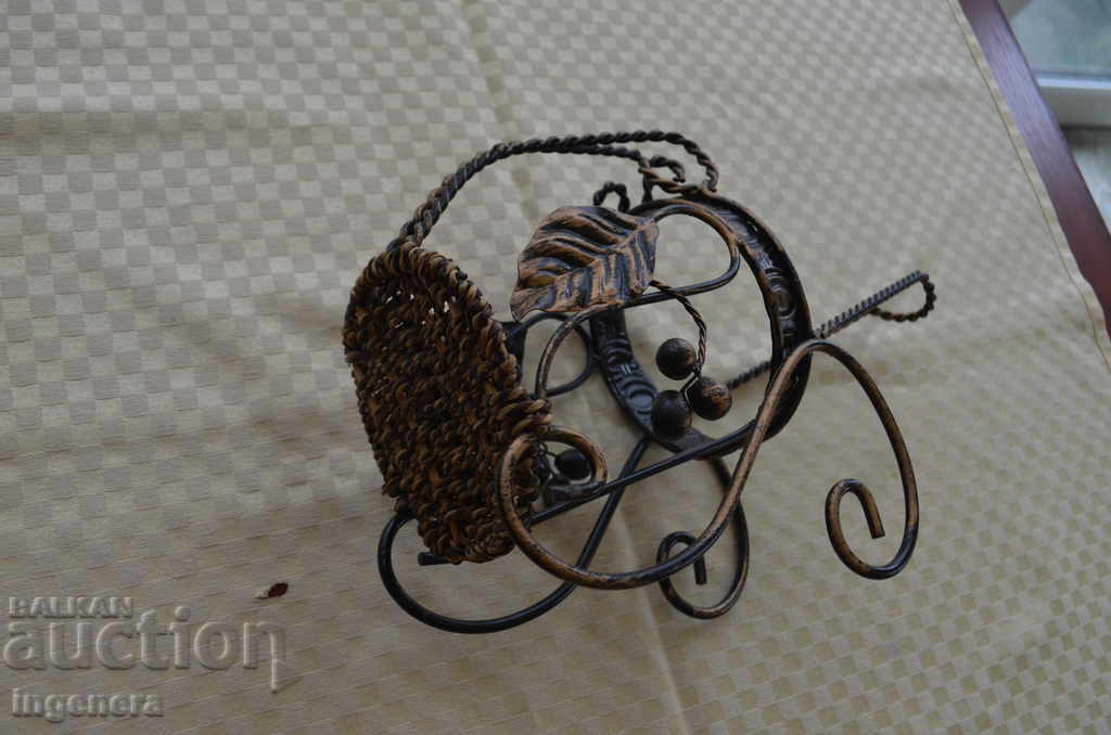 Auction METAL STAND FOR WINE, BOTTLE Auction METAL STAND FOR WINE, BOTTLE