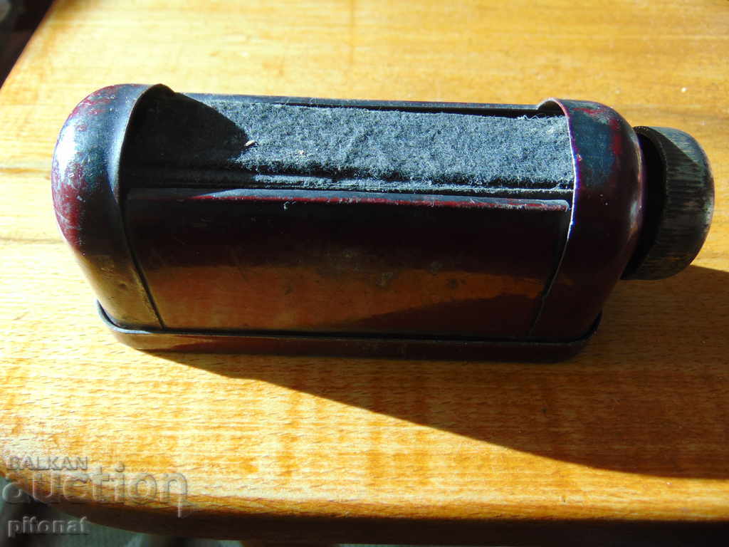 Auction Old pencil sharpener KIN 873 Auction Old pencil sharpener KIN 873