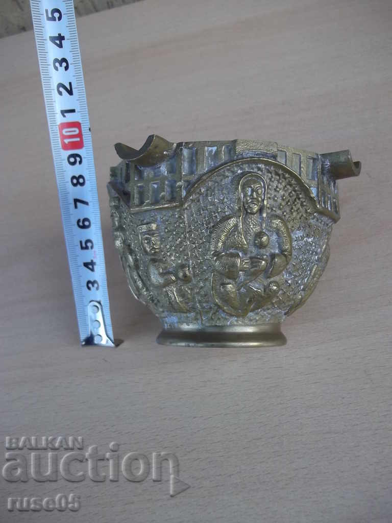 Auction  Ashtray Bronze - 544 g