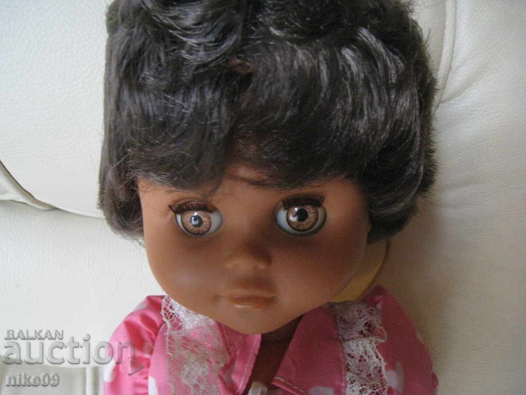 Стара детска играчка кукла от 70те години куба!