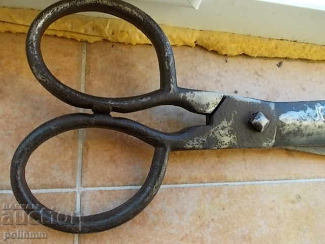Large scissors from 1899 with price 100.00 BGN | € 51.13