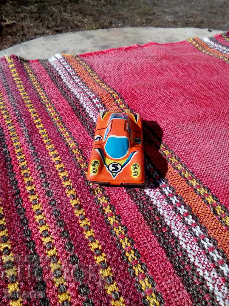 Old metal stroller with price 20.00 BGN | € 10.23