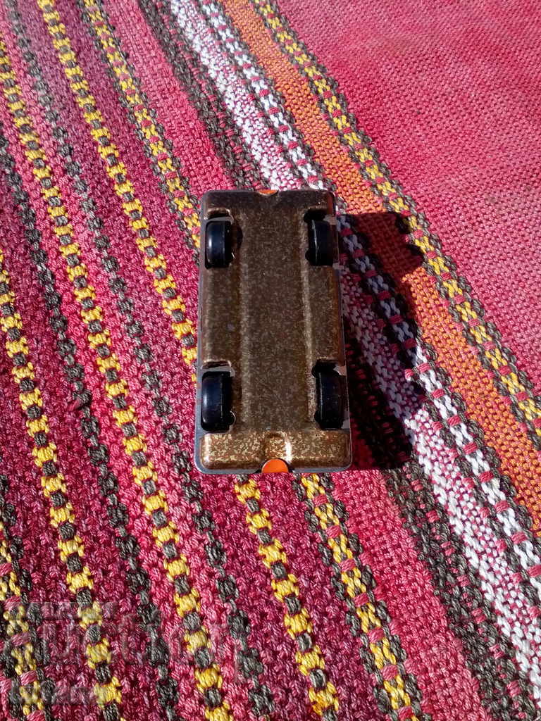 Old metal stroller - 7