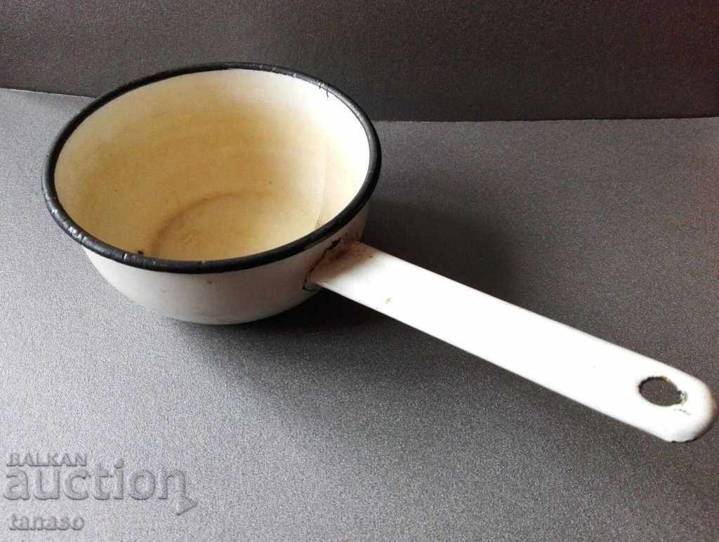 Παλιά σοβιετική σκεύος από σμάλτο, γαλατιέρα, κατσαρολάκι (8.3)