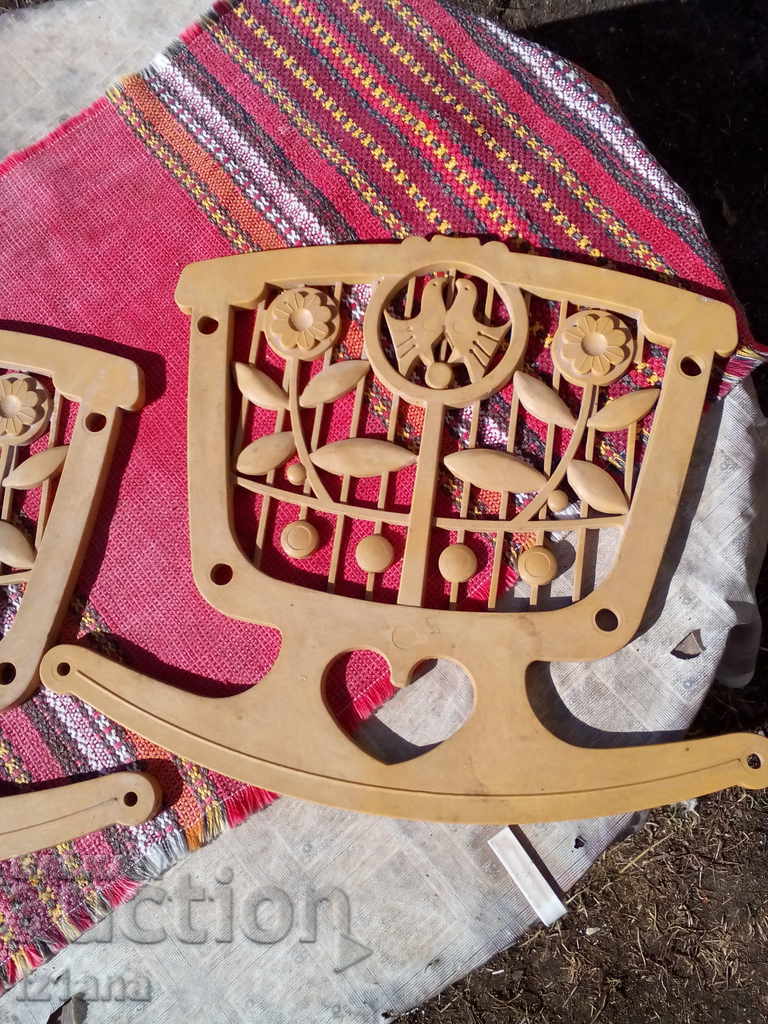 Auction Old crate boards Auction Old crate boards