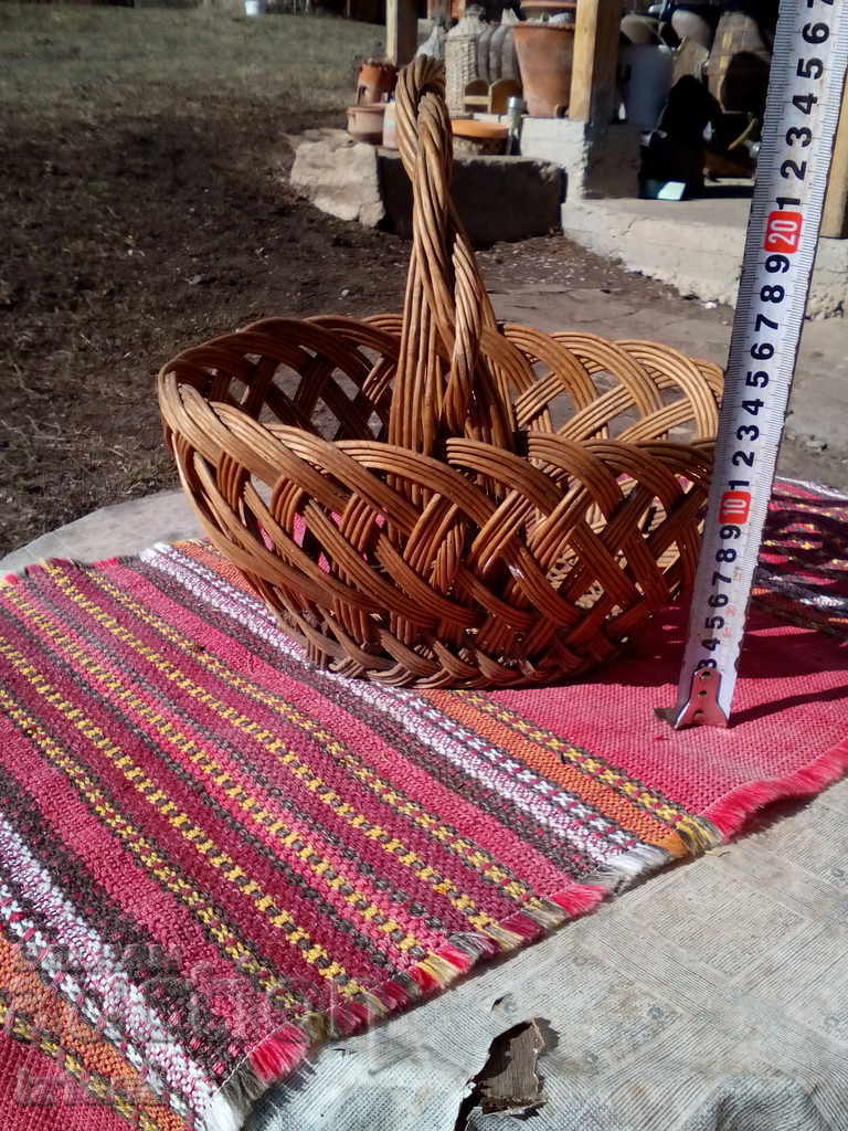 Auction Ancient basket Auction Ancient basket