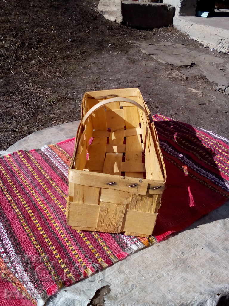 αντίκες καλάθι με τιμή 10.00 BGN | € 5.11 αντίκες καλάθι με τιμή 10.00 BGN | € 5.11