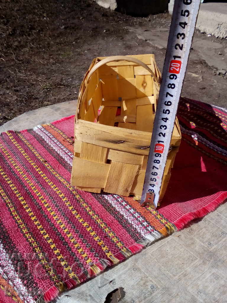 Παράδοση αντίκες καλάθι Παράδοση αντίκες καλάθι