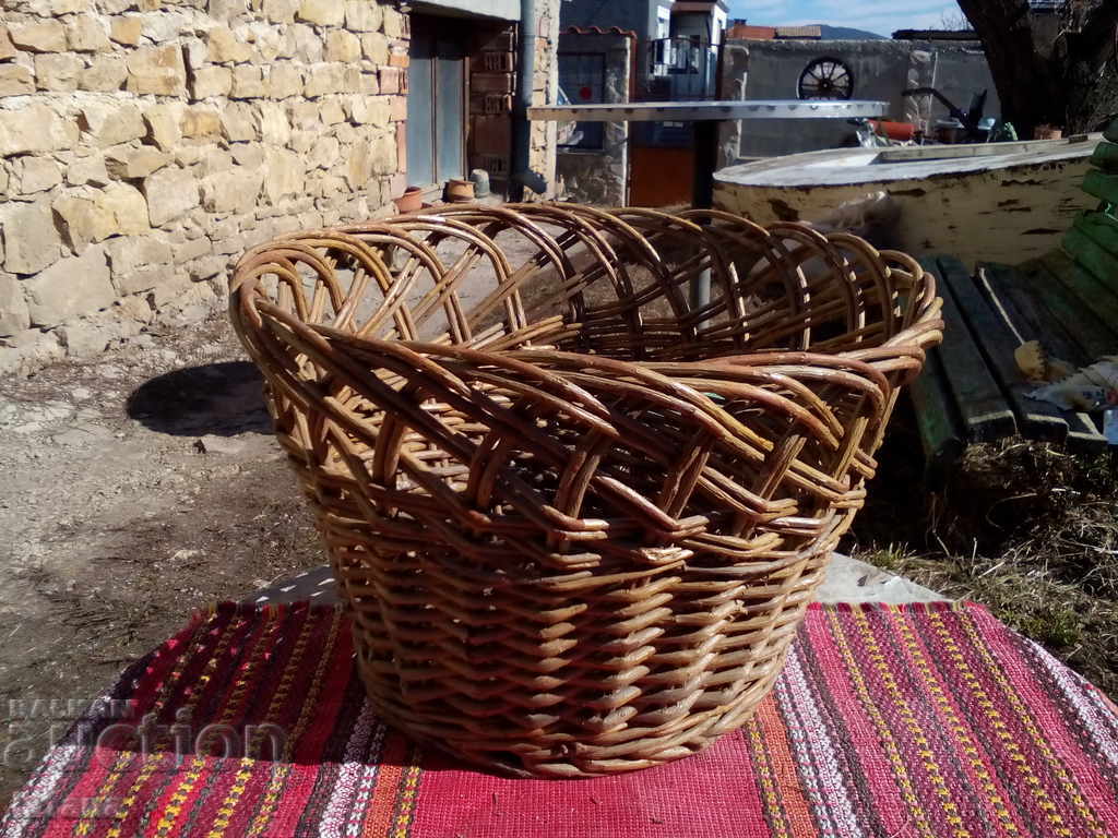 Ancient basket, basket with price 45.00 BGN | € 23.01