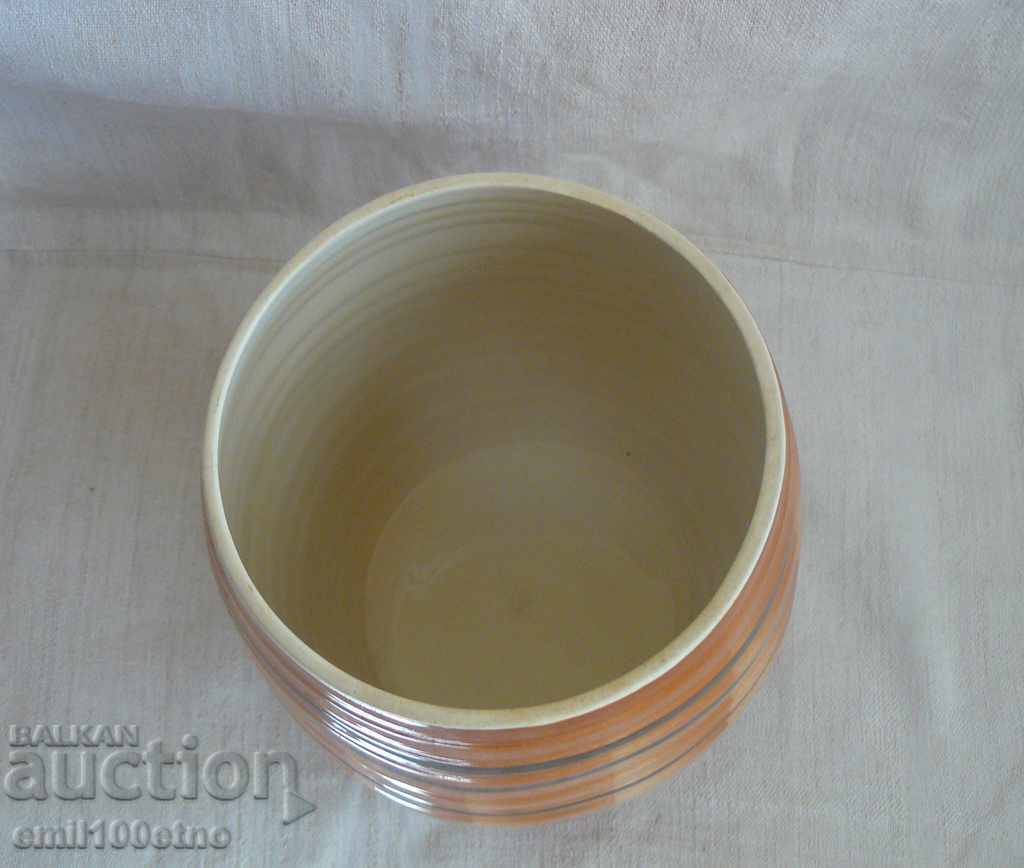 Big Bowl - Burre old porcelain from the USSR with price 15.00 BGN | € 7.67 Big Bowl - Burre old porcelain from the USSR with price 15.00 BGN | € 7.67