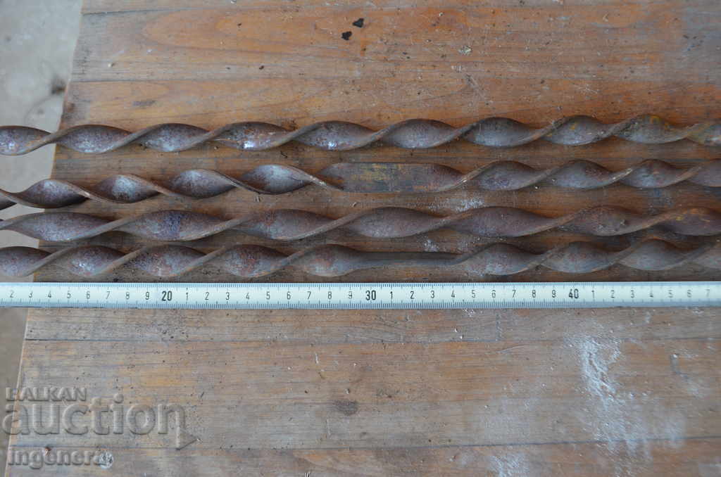 DETALII PENTRU GARD, BALUSTRADĂ METAL cu preț 18.00 BGN | € 9.20