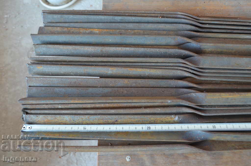 DETALII PENTRU POARTĂ, BALUSTRADĂ, METAL - 21 BUC cu preț 38.00 BGN | € 19.43