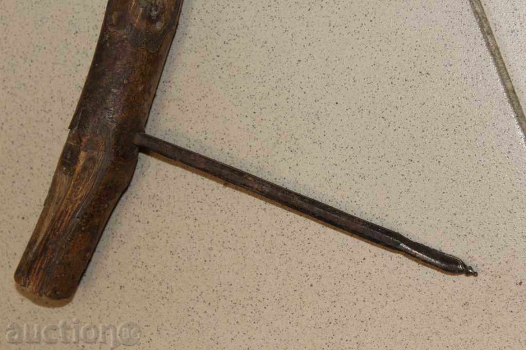 OLD HANDMADE HARD DRIVE INSTRUMENT with price 10.00 BGN | € 5.11 OLD HANDMADE HARD DRIVE INSTRUMENT with price 10.00 BGN | € 5.11