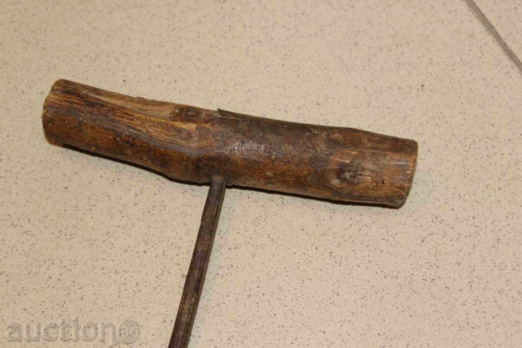 Auction OLD HANDMADE HARD DRIVE INSTRUMENT Auction OLD HANDMADE HARD DRIVE INSTRUMENT