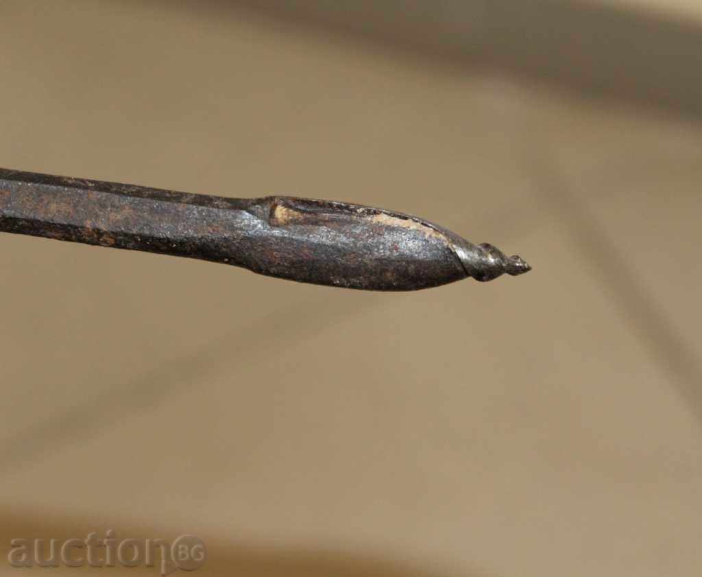 Delivery of OLD HANDMADE HARD DRIVE INSTRUMENT Delivery of OLD HANDMADE HARD DRIVE INSTRUMENT