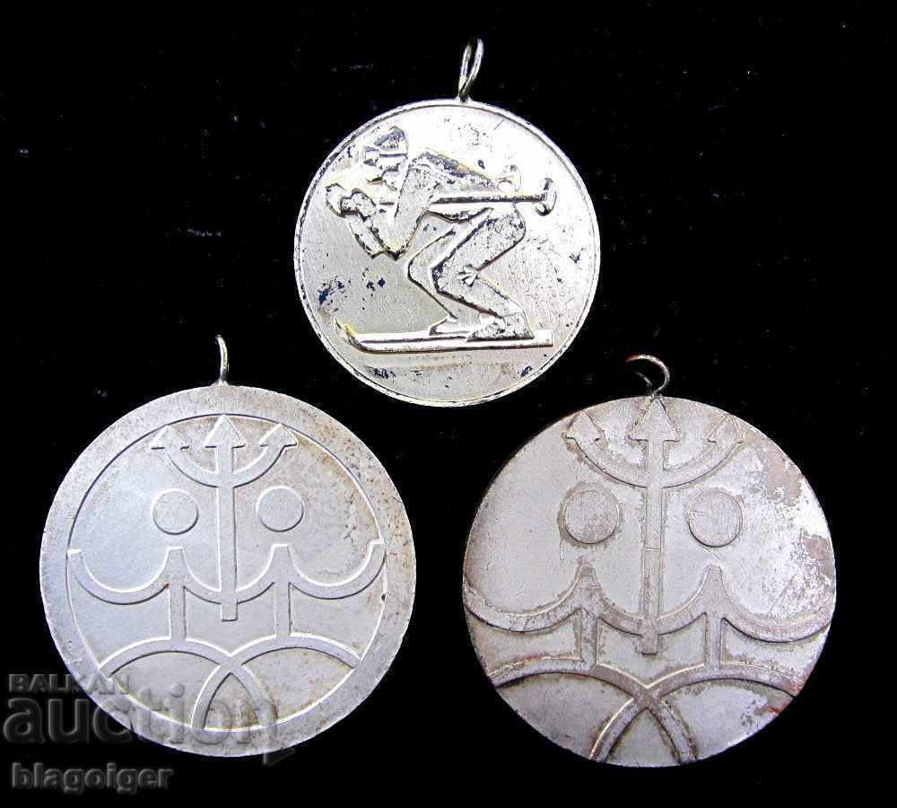 SPORTS MEDALS-YOUTH ORGANIZATIONS-COMMUNIST BULGARIA with price 9.00 BGN | € 4.60 SPORTS MEDALS-YOUTH ORGANIZATIONS-COMMUNIST BULGARIA with price 9.00 BGN | € 4.60