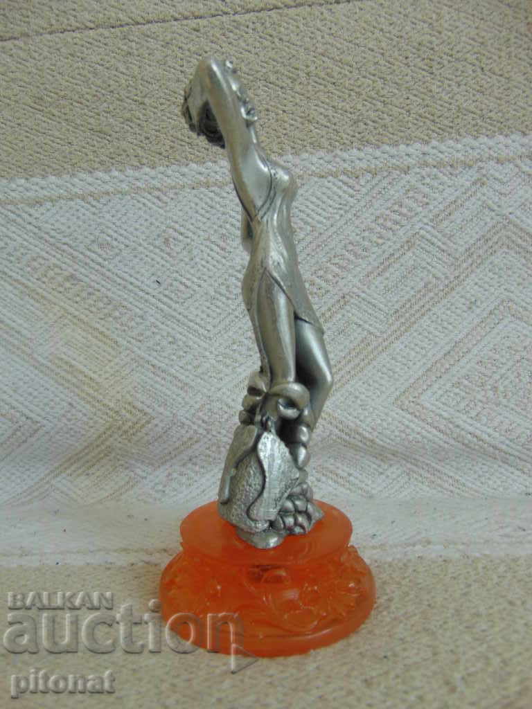 Metal statuette LES ETAINS DU PRINCE ASTRIA with price 60.00 BGN | € 30.68 Metal statuette LES ETAINS DU PRINCE ASTRIA with price 60.00 BGN | € 30.68