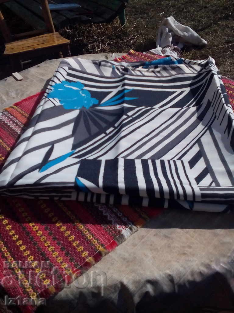 Old cloth with price 5.00 BGN | € 2.56 Old cloth with price 5.00 BGN | € 2.56