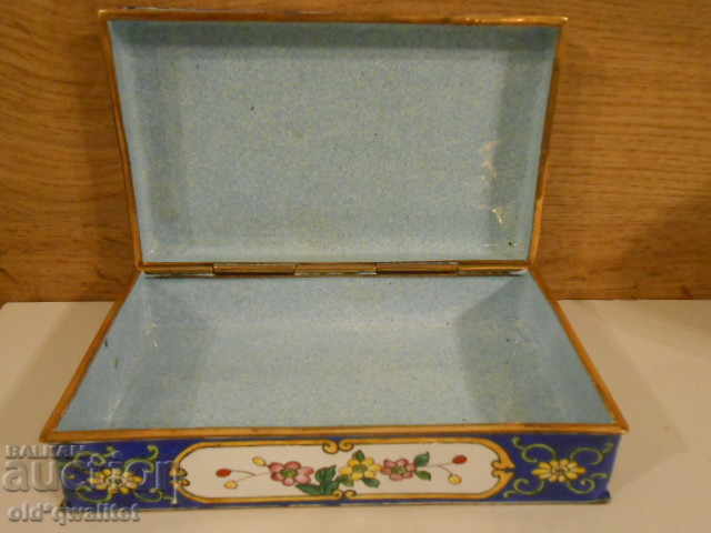 Magnificent old jewelry / small item BOX EMAIL - 5 Magnificent old jewelry / small item BOX EMAIL - 5