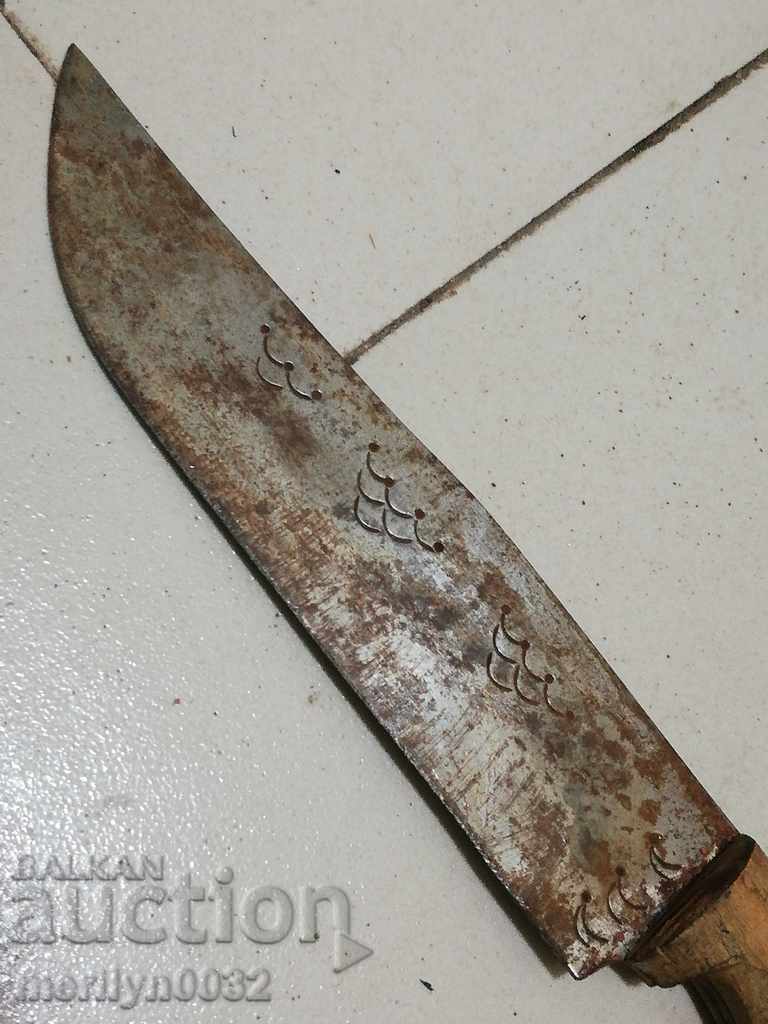 Old butcher knife without a karaoke, a knife with price 51.00 BGN | € 26.08 Old butcher knife without a karaoke, a knife with price 51.00 BGN | € 26.08