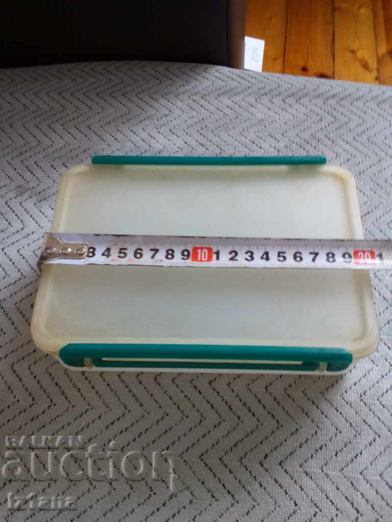 Παράδοση Ένα παλιό κουτί για φαγητό Παράδοση Ένα παλιό κουτί για φαγητό